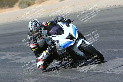 media/Mar-28-2022-Superbike Trackdays (Mon) [[b8603d0f67]]/Open Track Time/Turn 3 Inside/